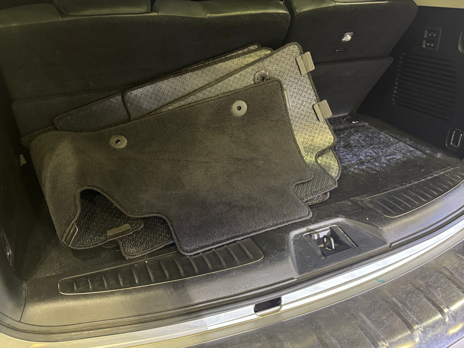 Thumbnail: 2019 INFINITI QX80 - 6