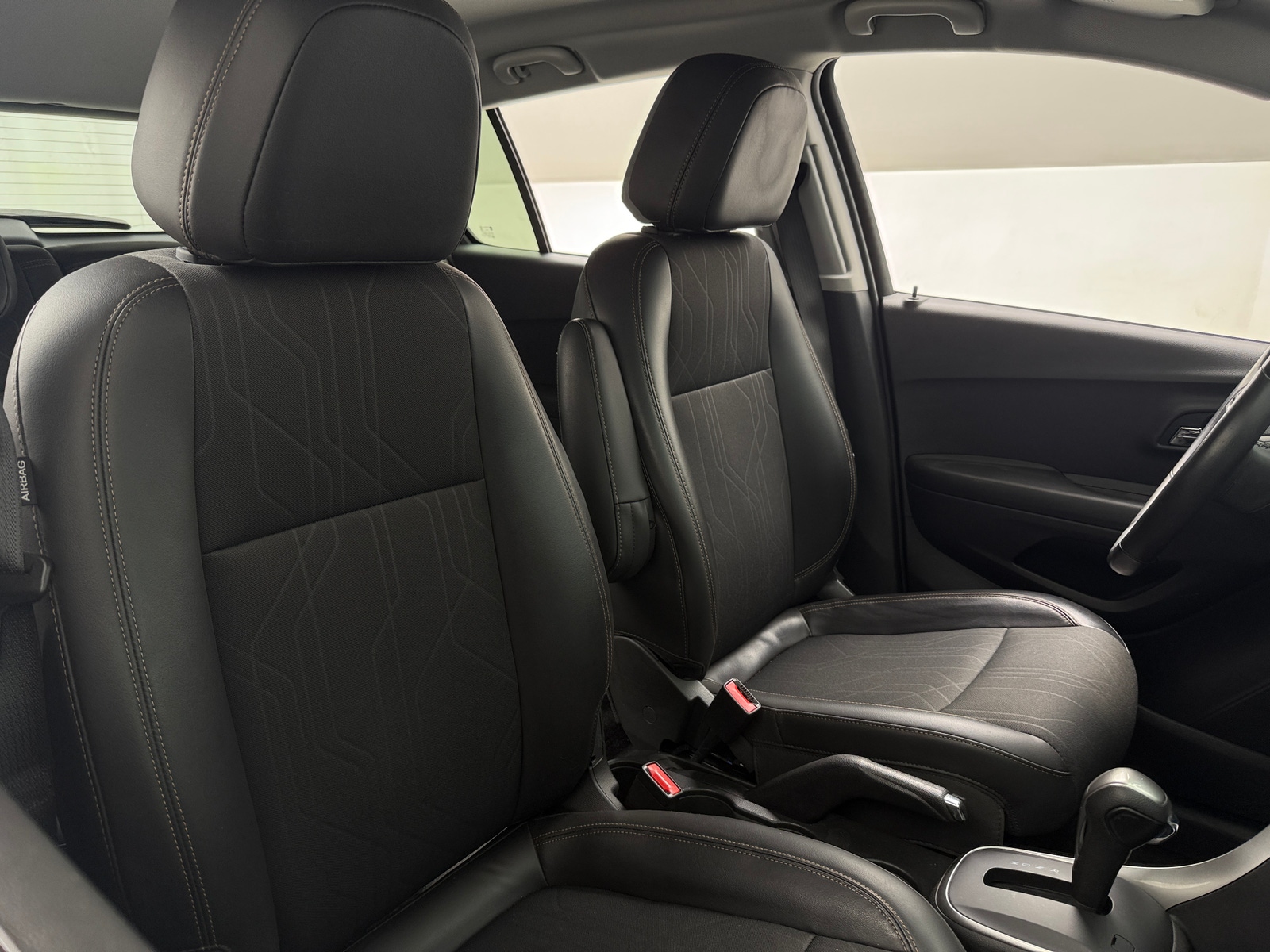 Thumbnail: 2021 Chevrolet Trax - 2