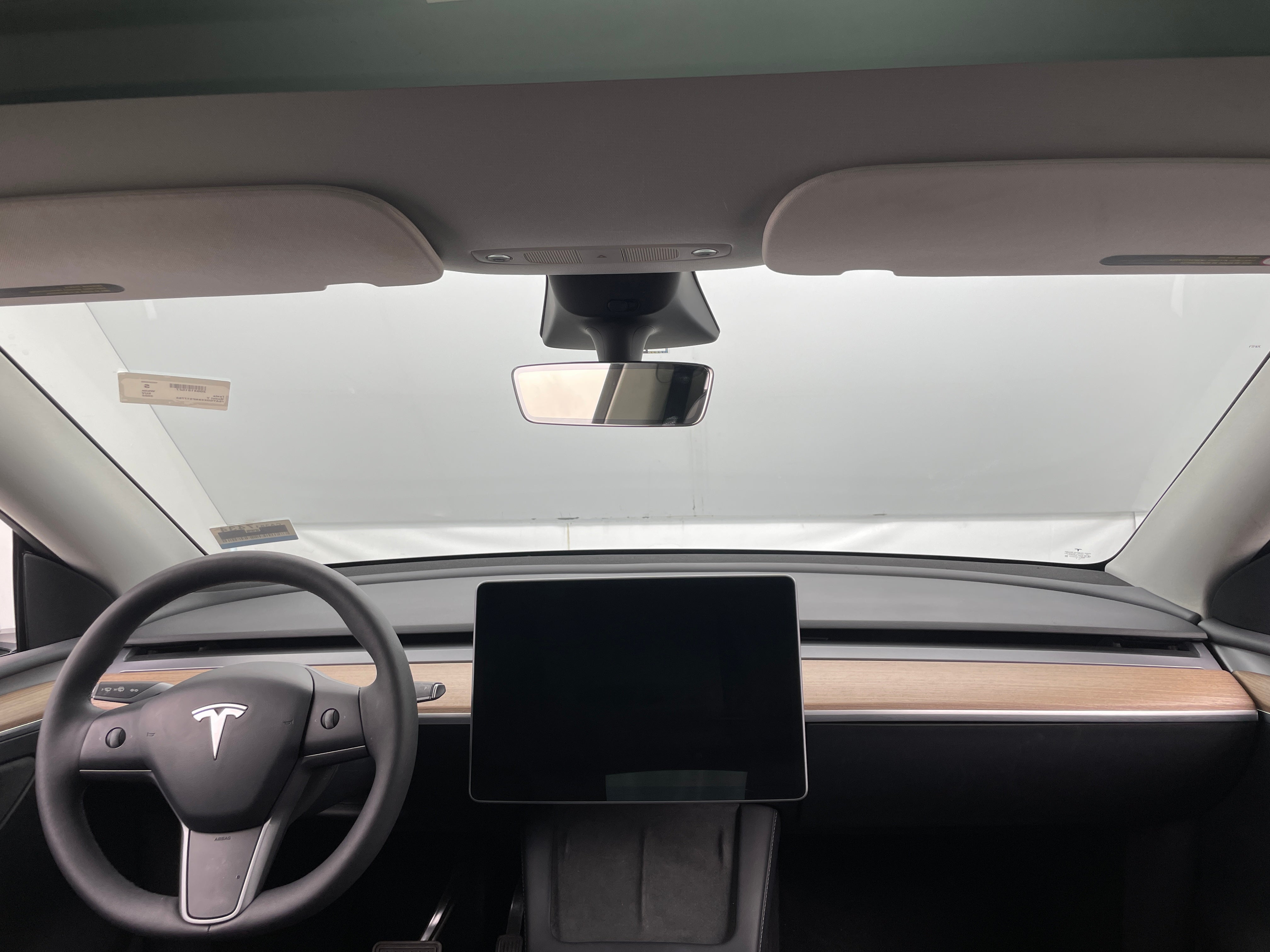 Used 2022 Tesla Model Y Long Range with VIN 7SAYGDEE8NF517763 for sale in Oak Creek, WI