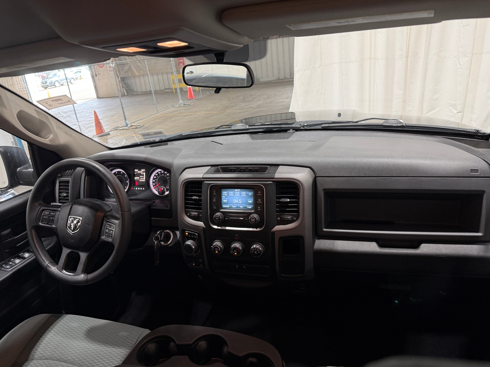 Thumbnail: 2019 RAM 1500 Classic - 2