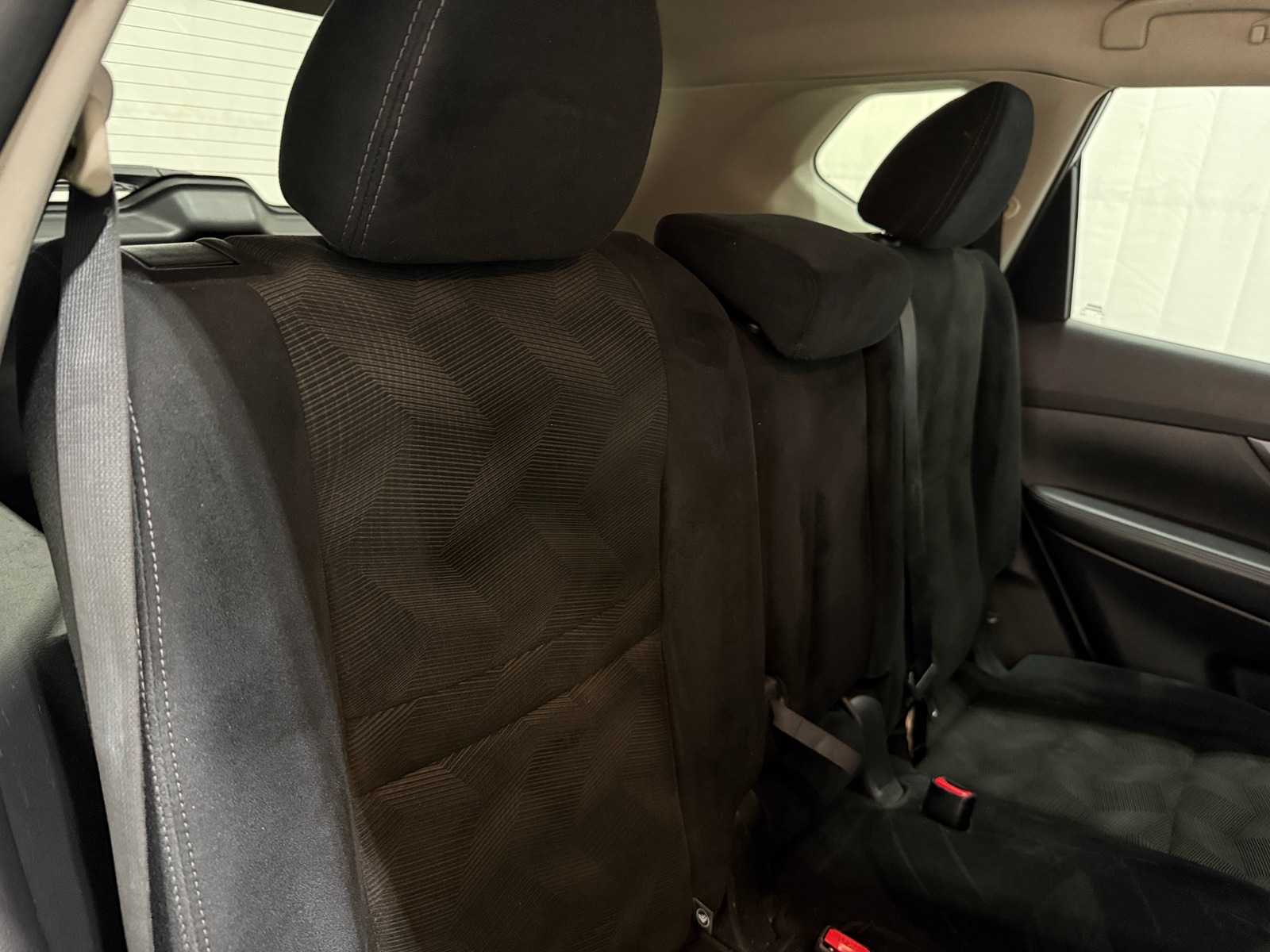 Thumbnail: 2015 Nissan Rogue - 6