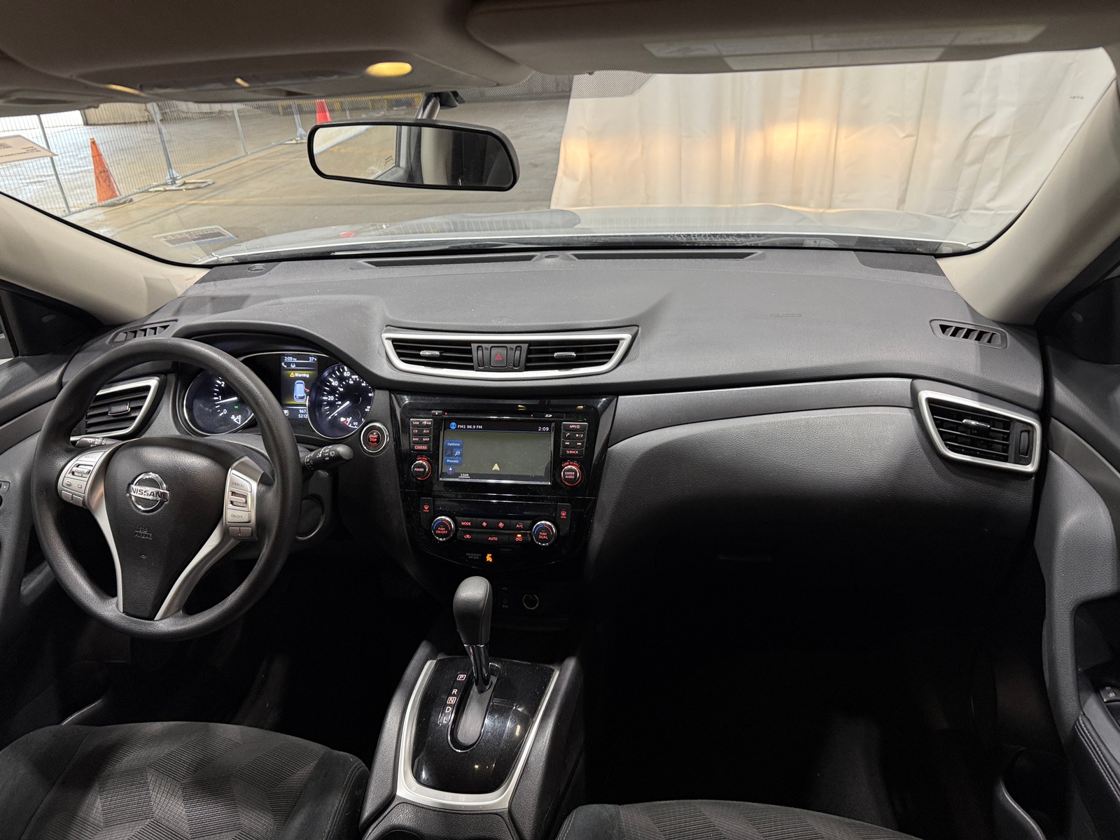 Thumbnail: 2015 Nissan Rogue - 3