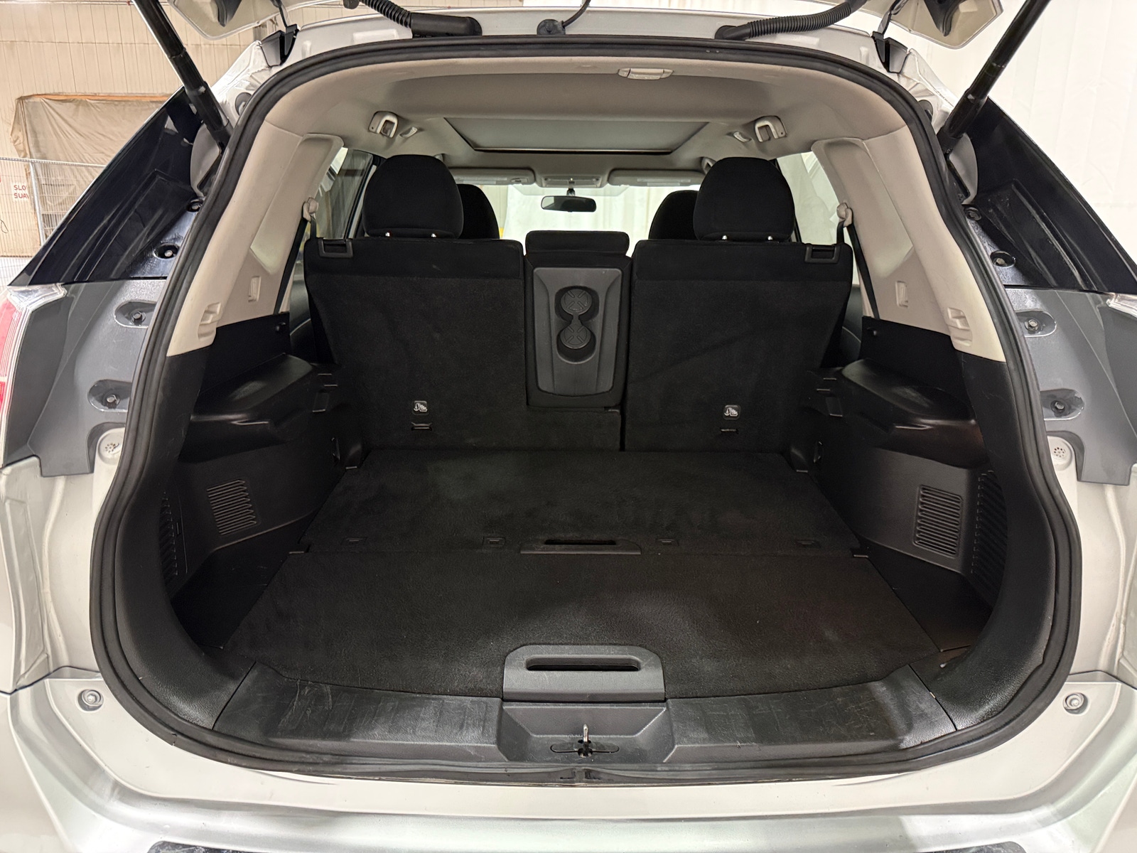 Thumbnail: 2015 Nissan Rogue - 7