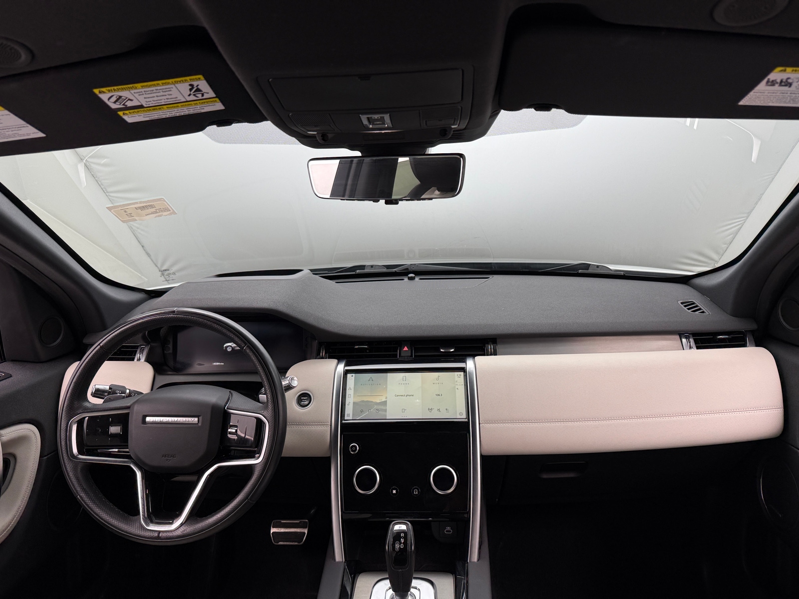 Thumbnail: 2021 Land Rover Discovery Sport - 2