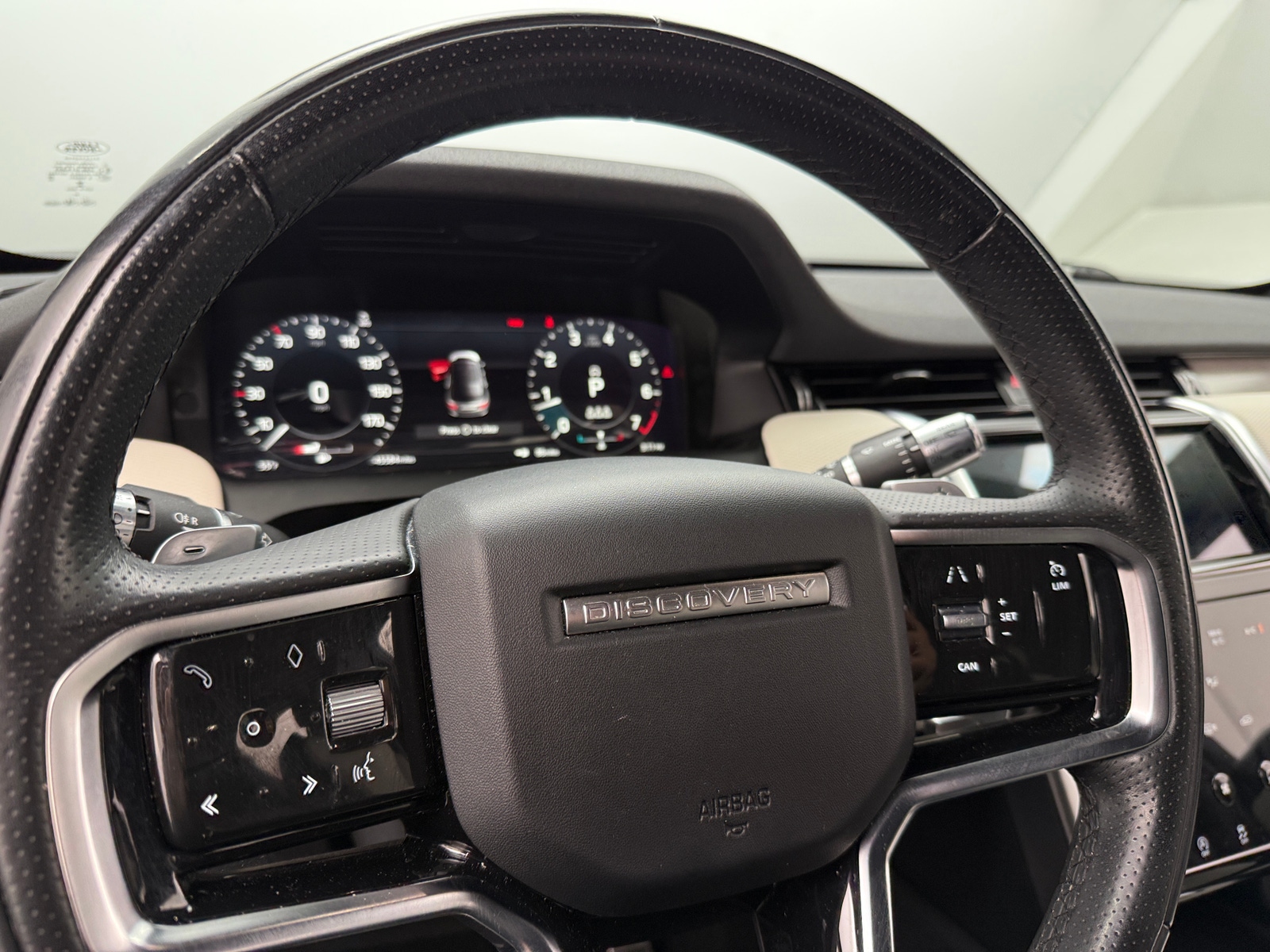 Thumbnail: 2021 Land Rover Discovery Sport - 4