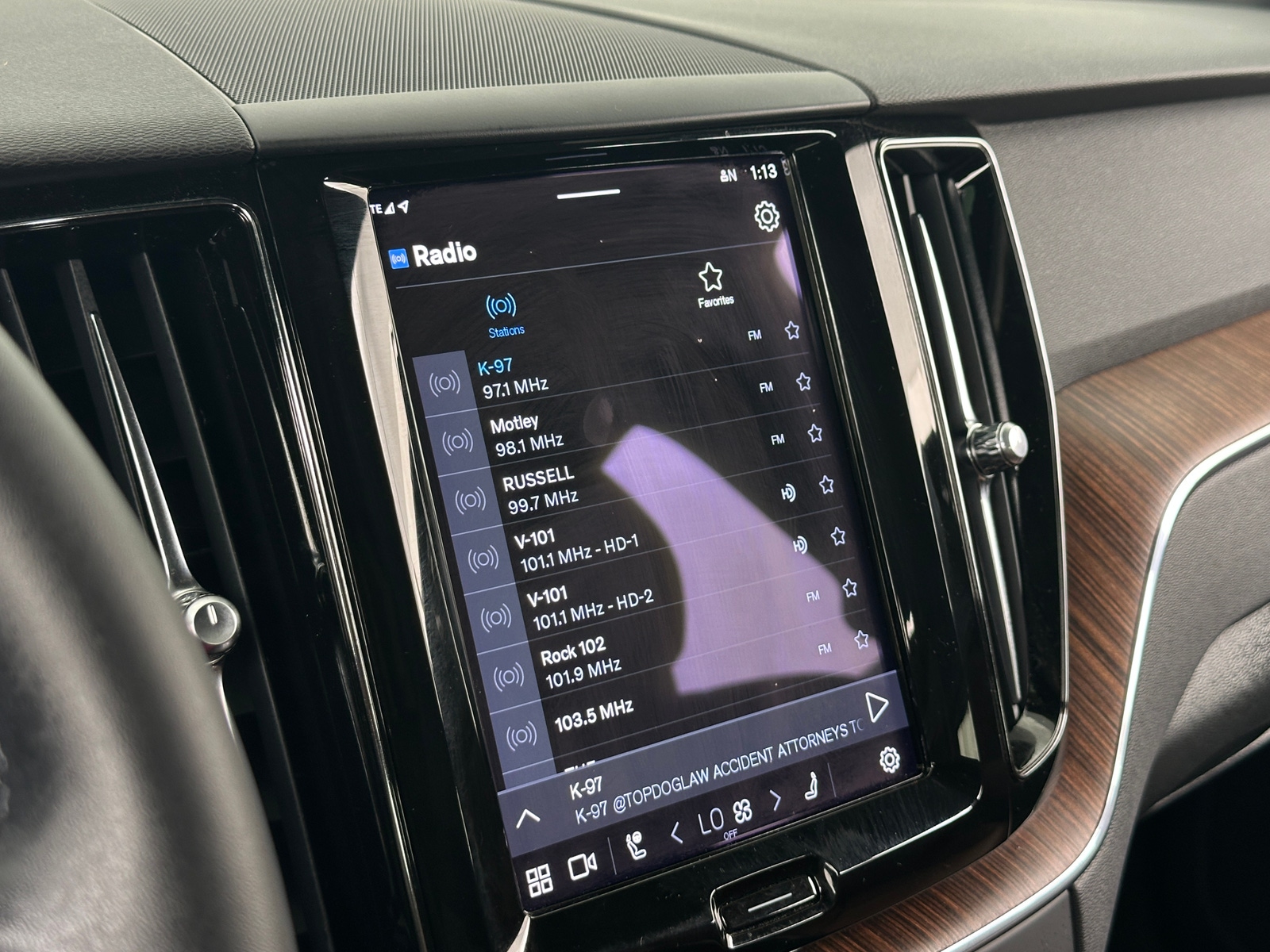 Thumbnail: 2022 Volvo XC60 - 3