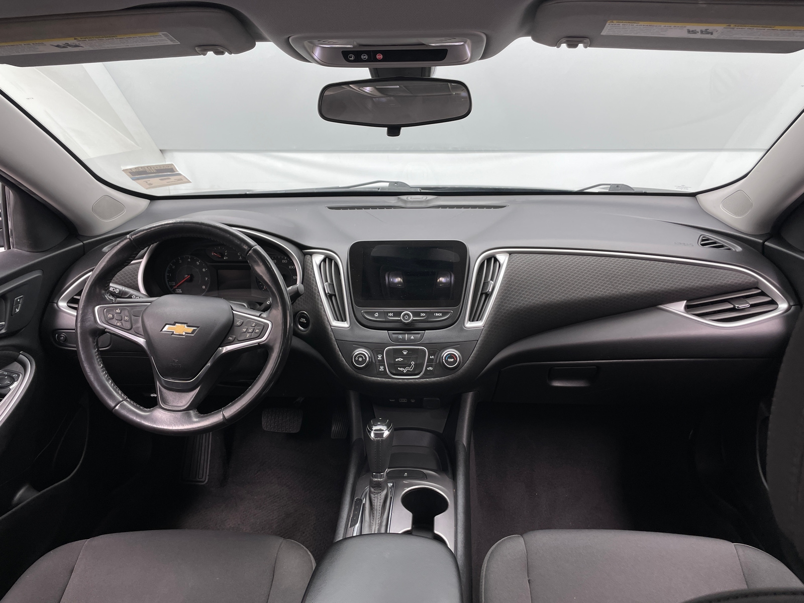 Thumbnail: 2020 Chevrolet Malibu - 3