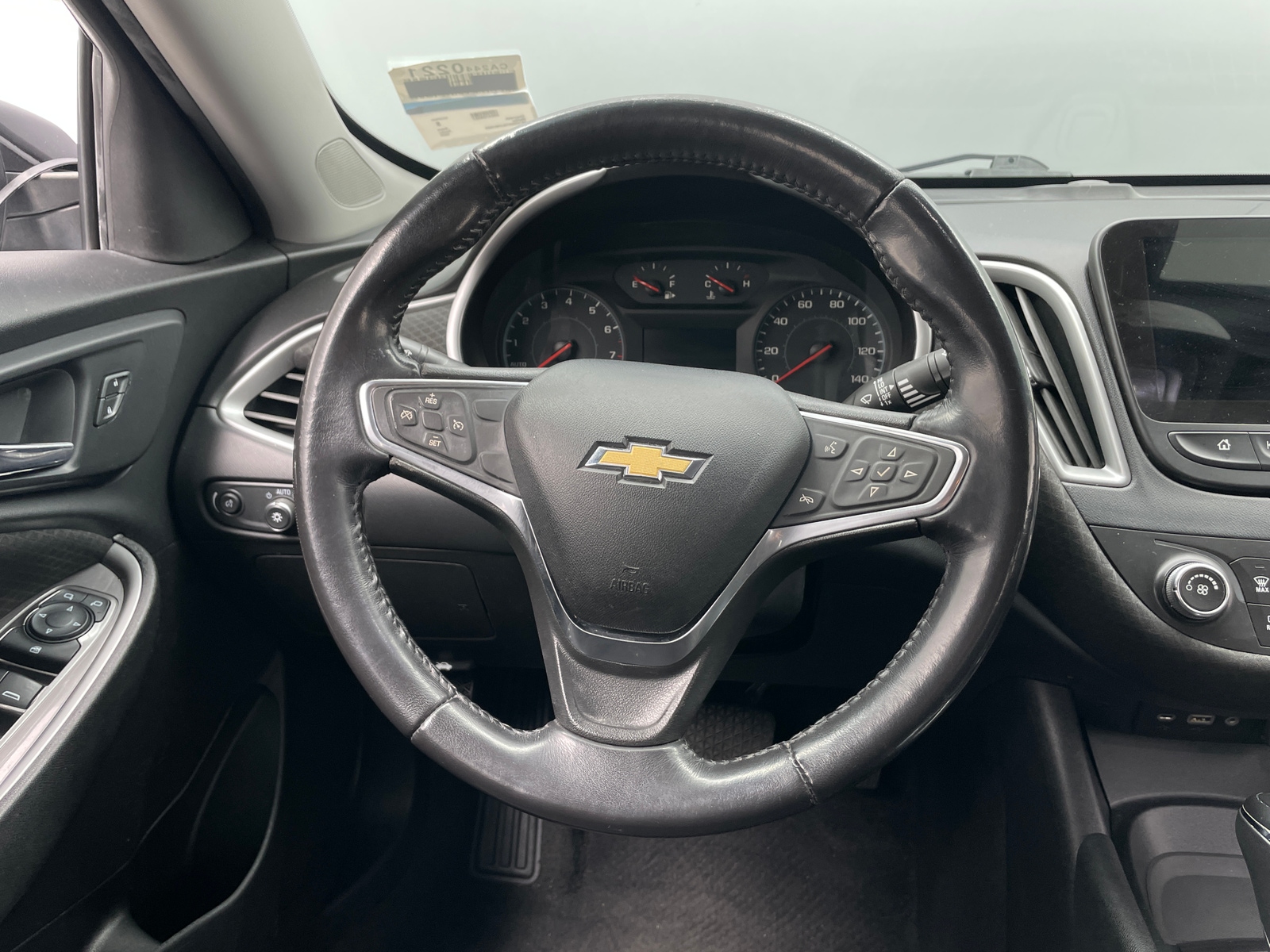 Thumbnail: 2020 Chevrolet Malibu - 5