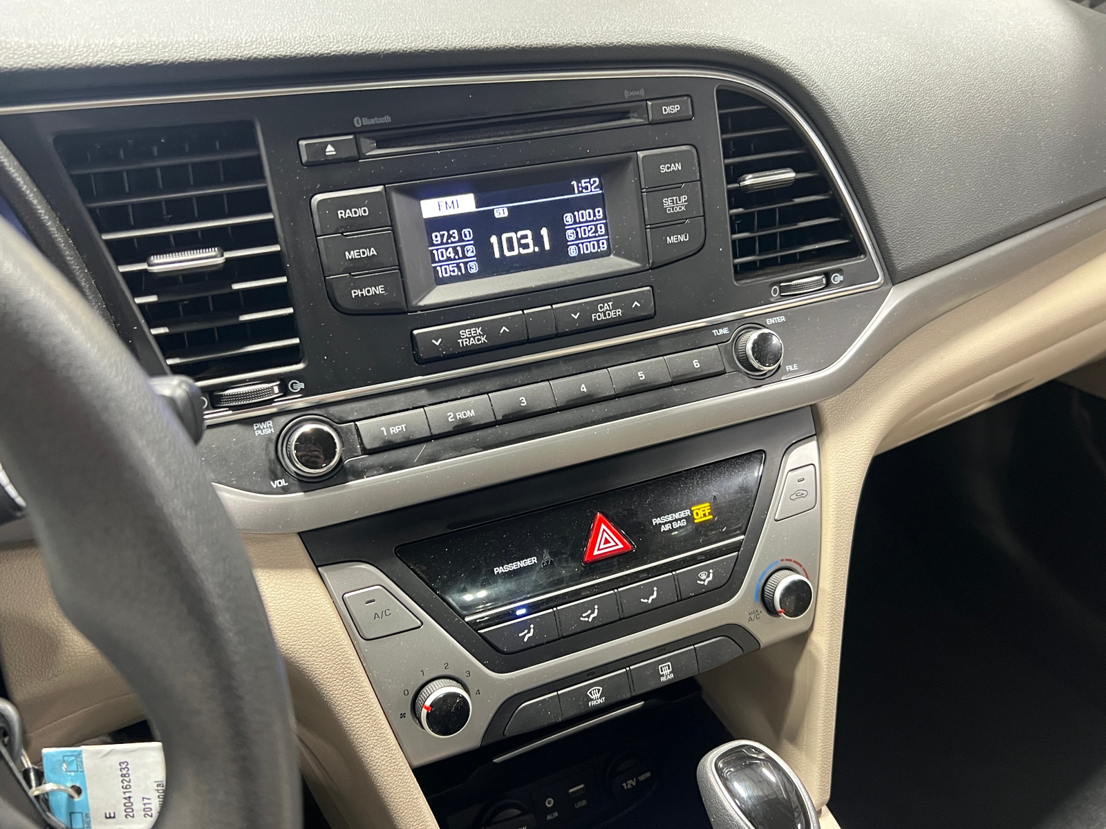 Thumbnail: 2017 Hyundai Elantra - 4