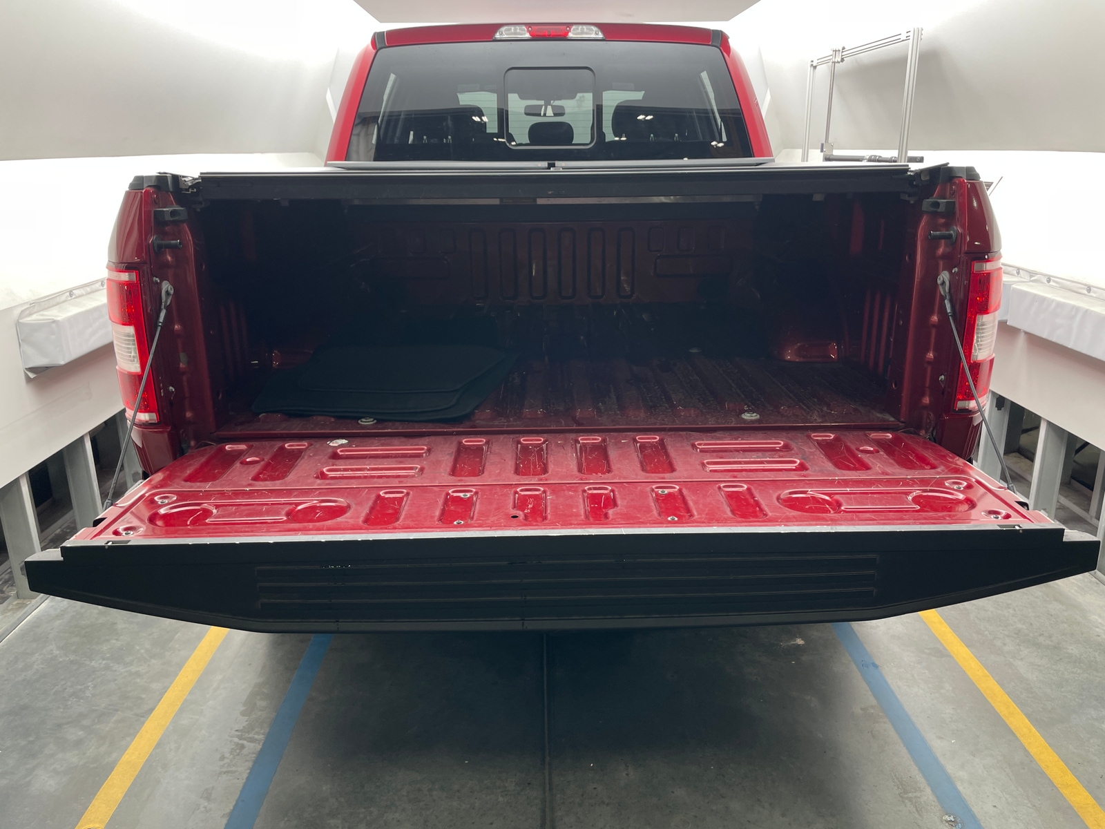 Thumbnail: 2019 Ford Econoline - 7