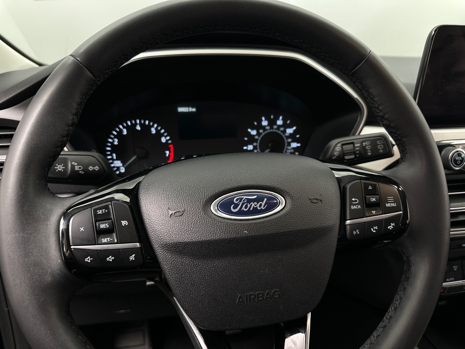 Thumbnail: 2022 Ford Escape - 5