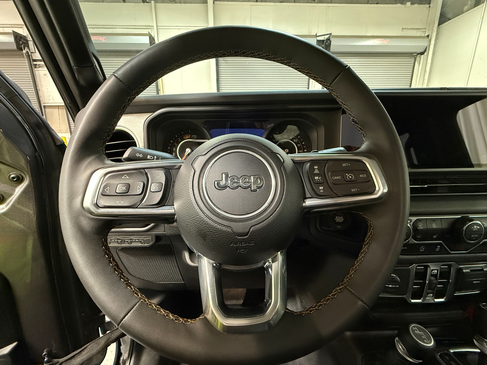 Thumbnail: 2025 Jeep Wrangler - 5