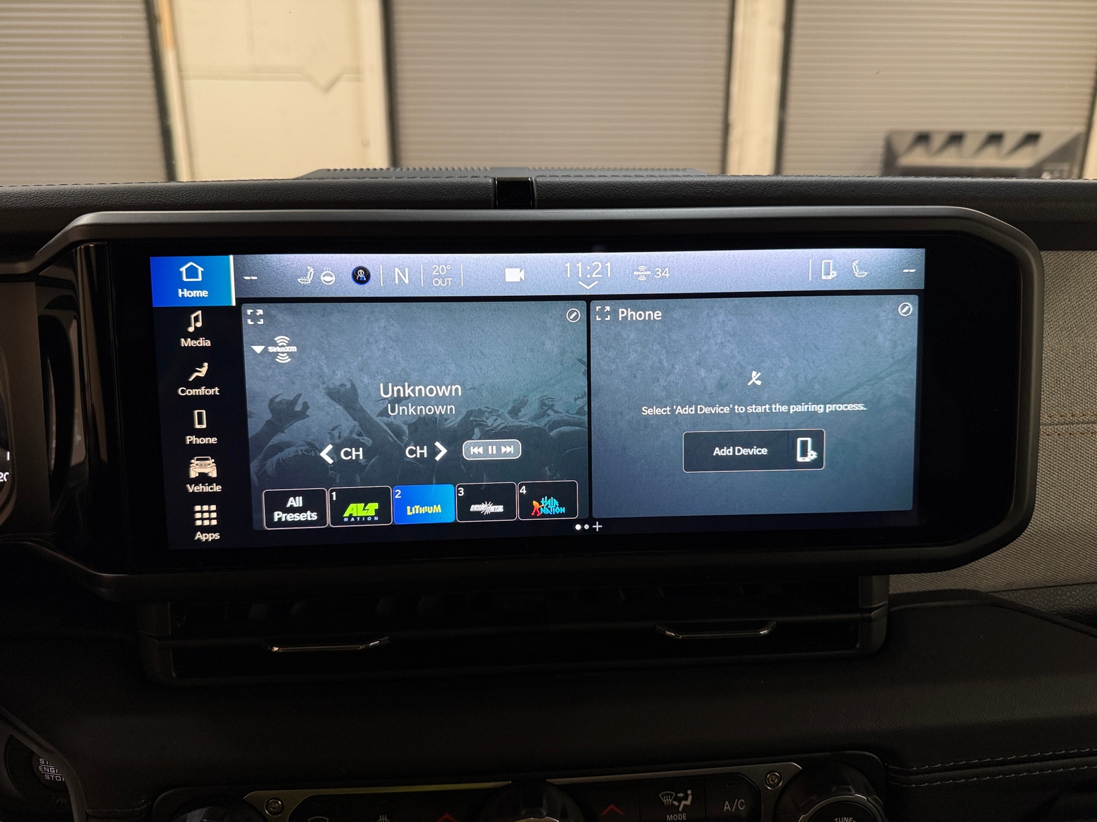 Thumbnail: 2025 Jeep Wrangler - 4