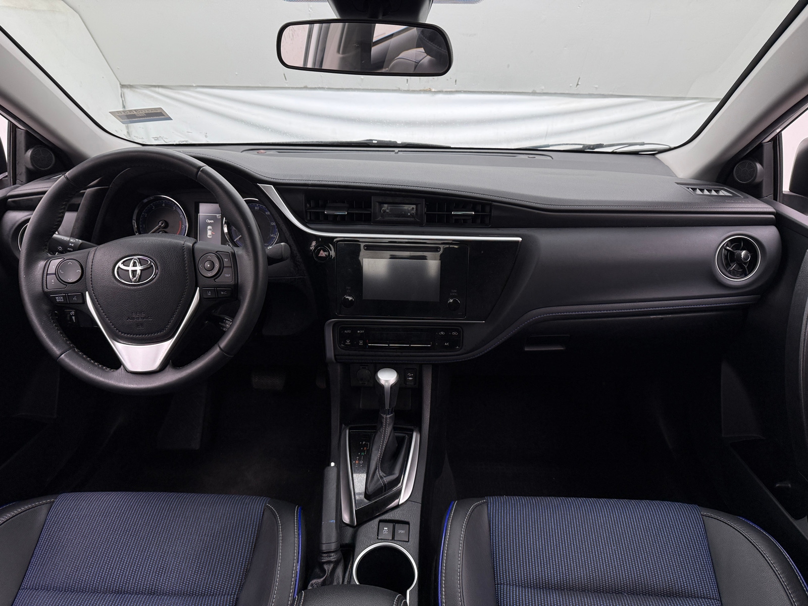 Thumbnail: 2018 Toyota Corolla - 2