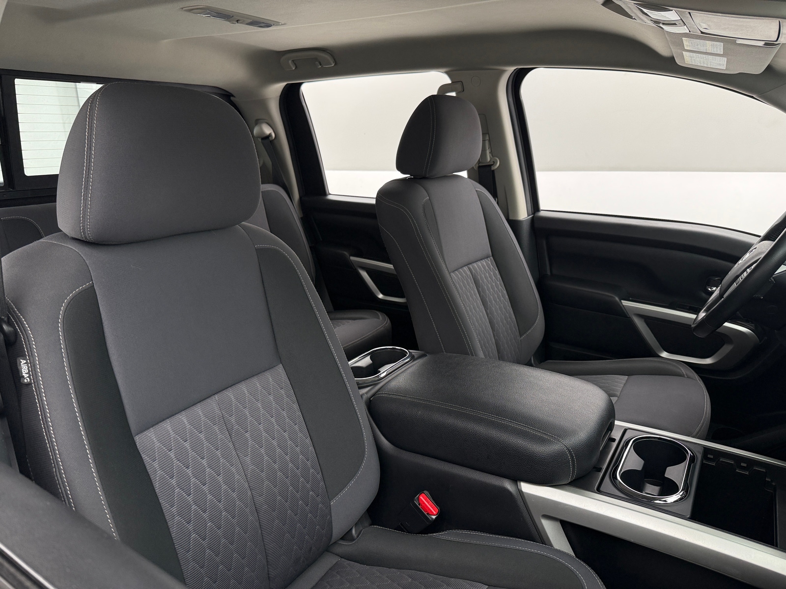 Thumbnail: 2021 Nissan Titan - 2