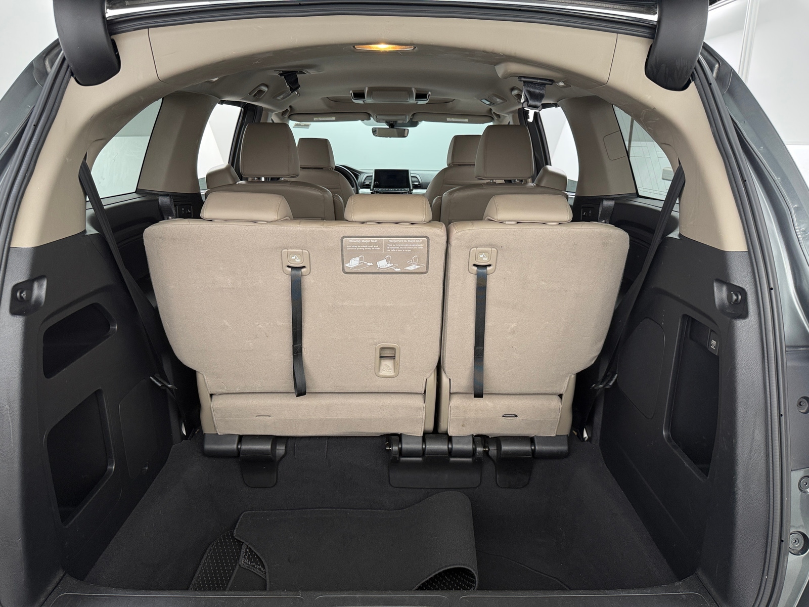 Thumbnail: 2019 Honda Odyssey - 6