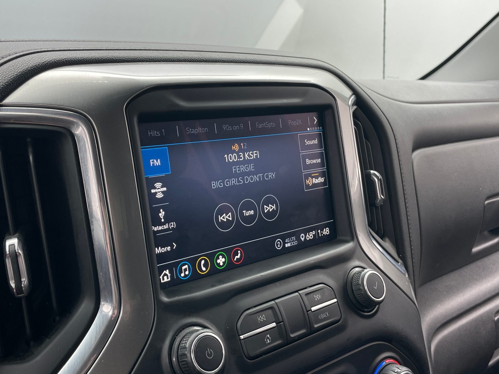 Thumbnail: 2020 Chevrolet Silverado 1500 - 3