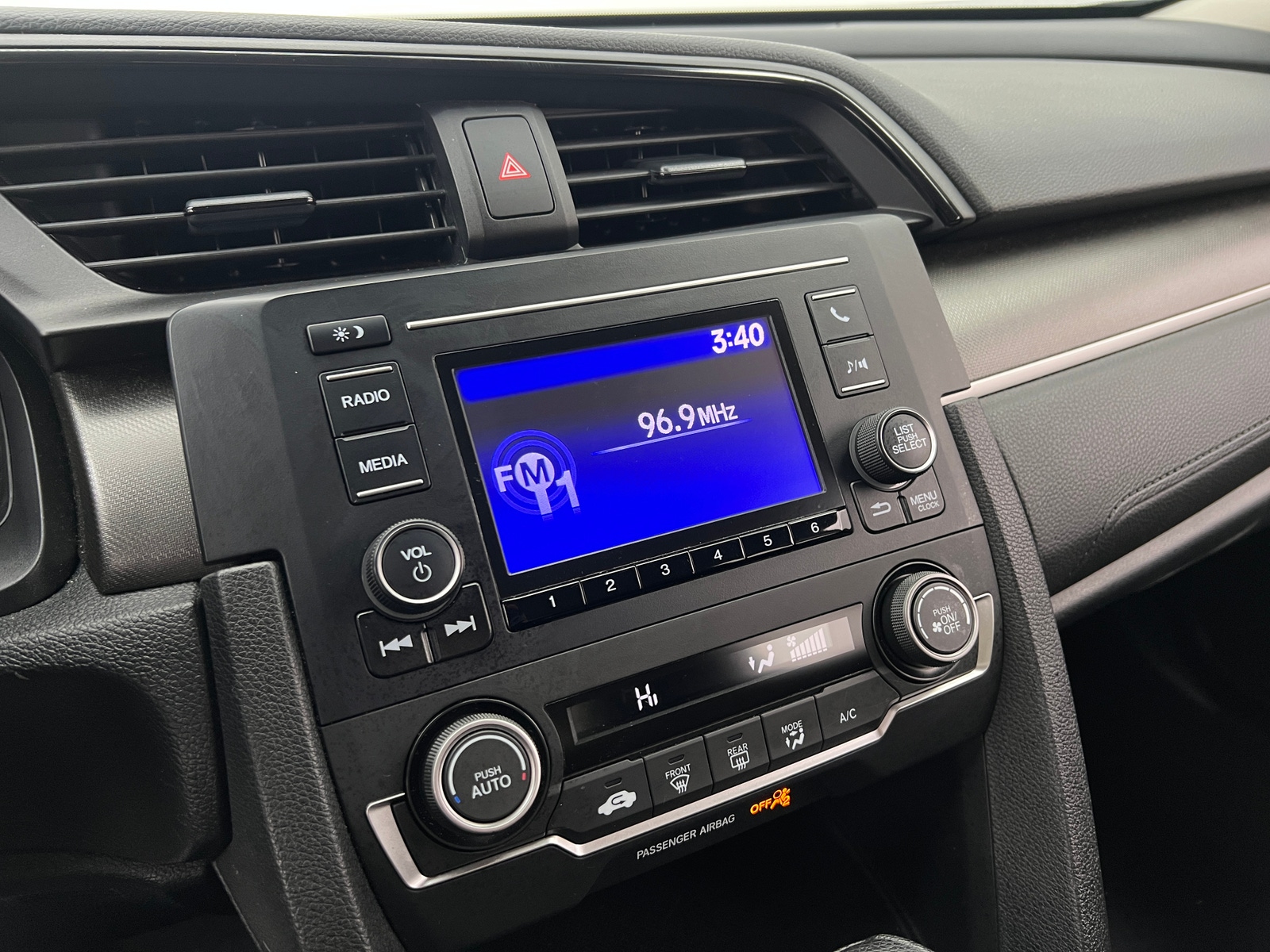 Thumbnail: 2019 Honda Civic - 4