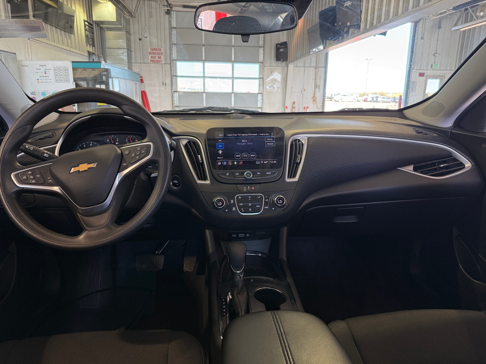 Thumbnail: 2023 Chevrolet Malibu - 3