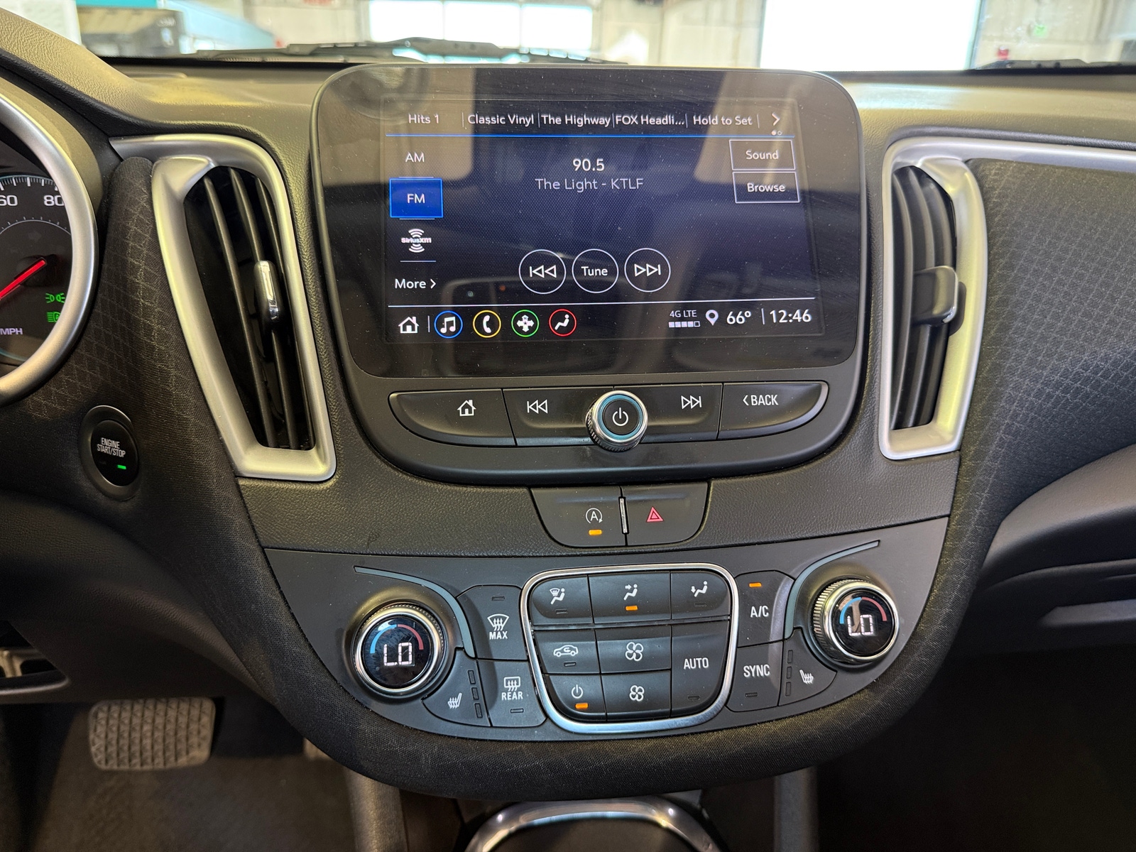 Thumbnail: 2023 Chevrolet Malibu - 4