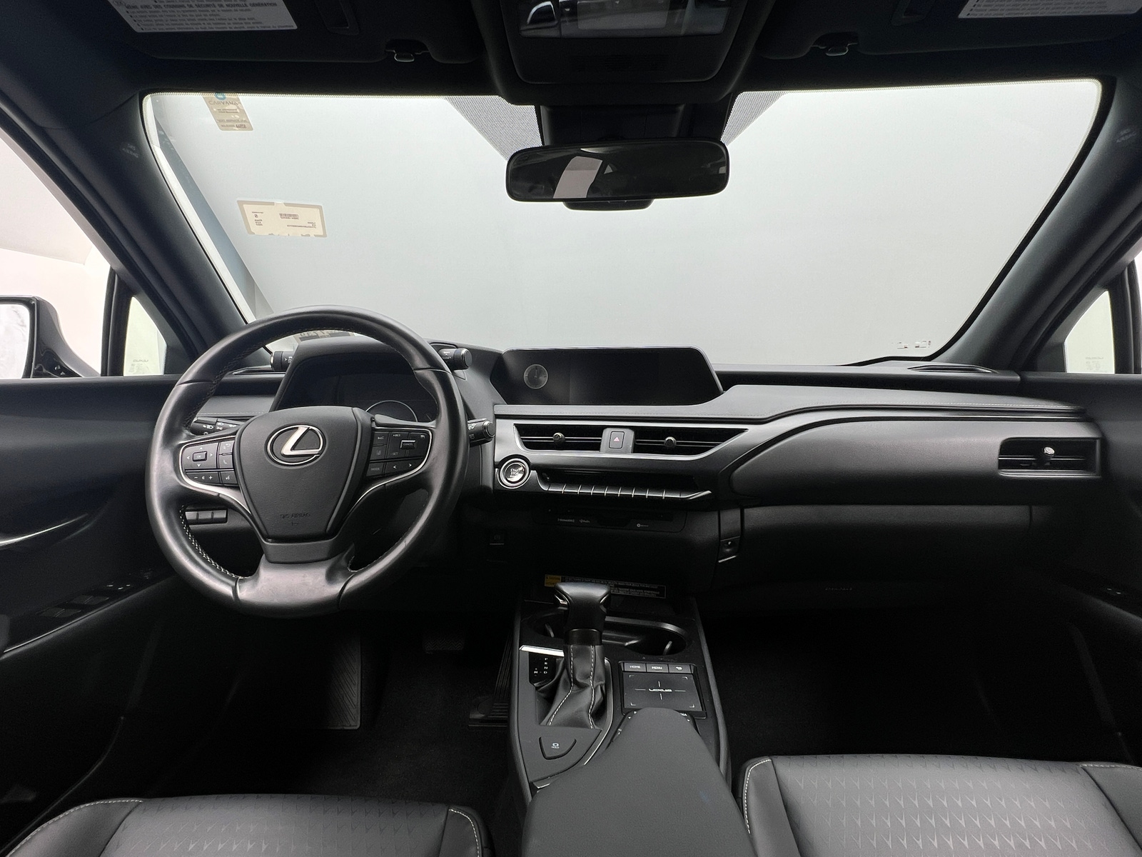 Thumbnail: 2022 Lexus UX - 2