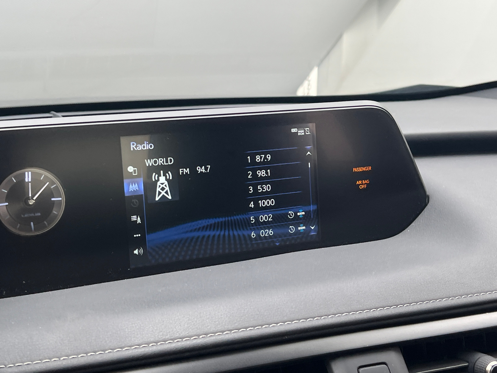 Thumbnail: 2022 Lexus UX - 3