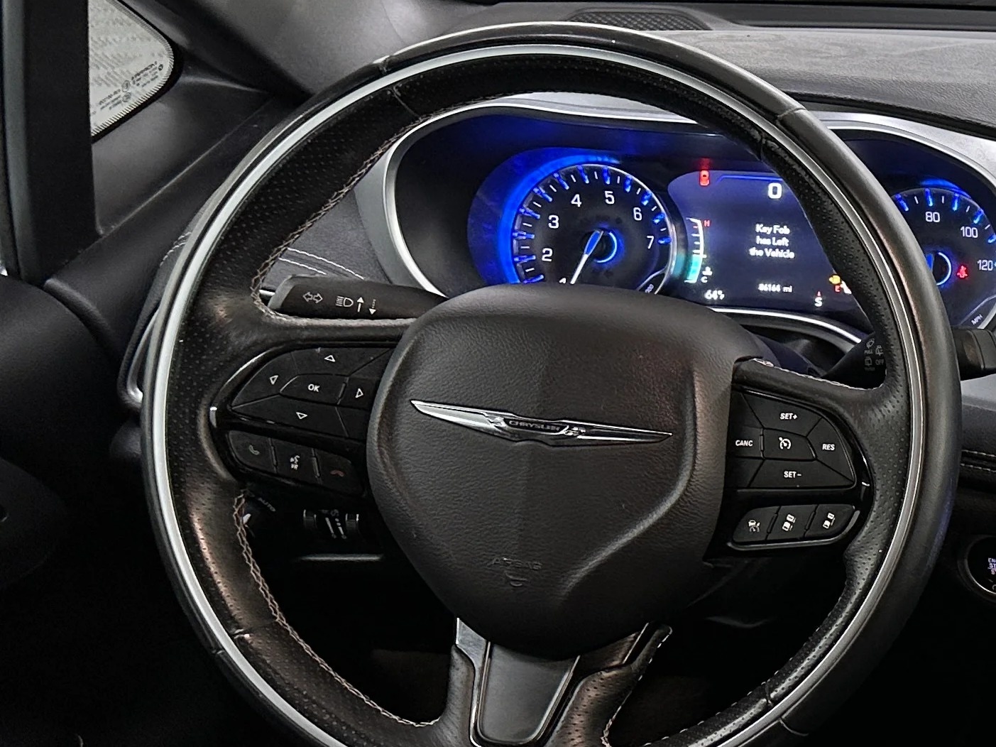 Thumbnail: 2018 Chrysler Pacifica - 4
