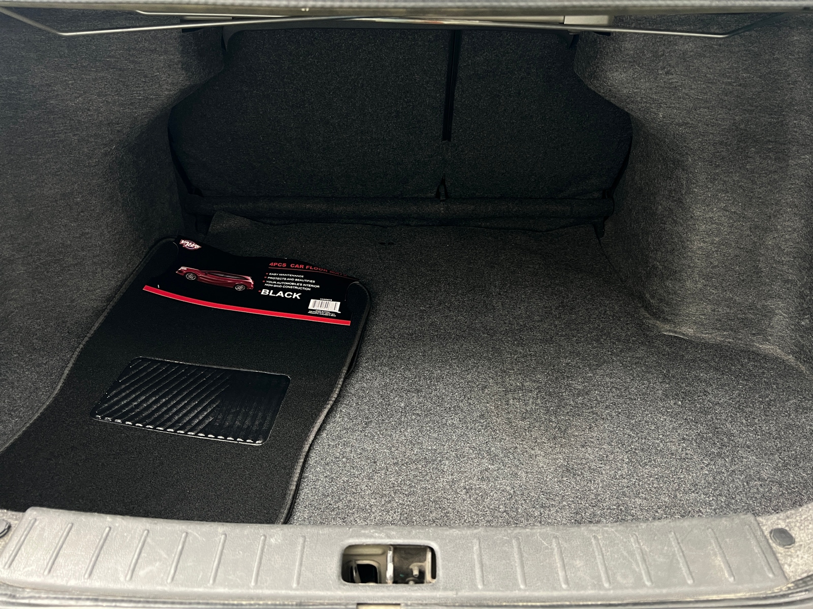 Thumbnail: 2018 Nissan Versa - 6