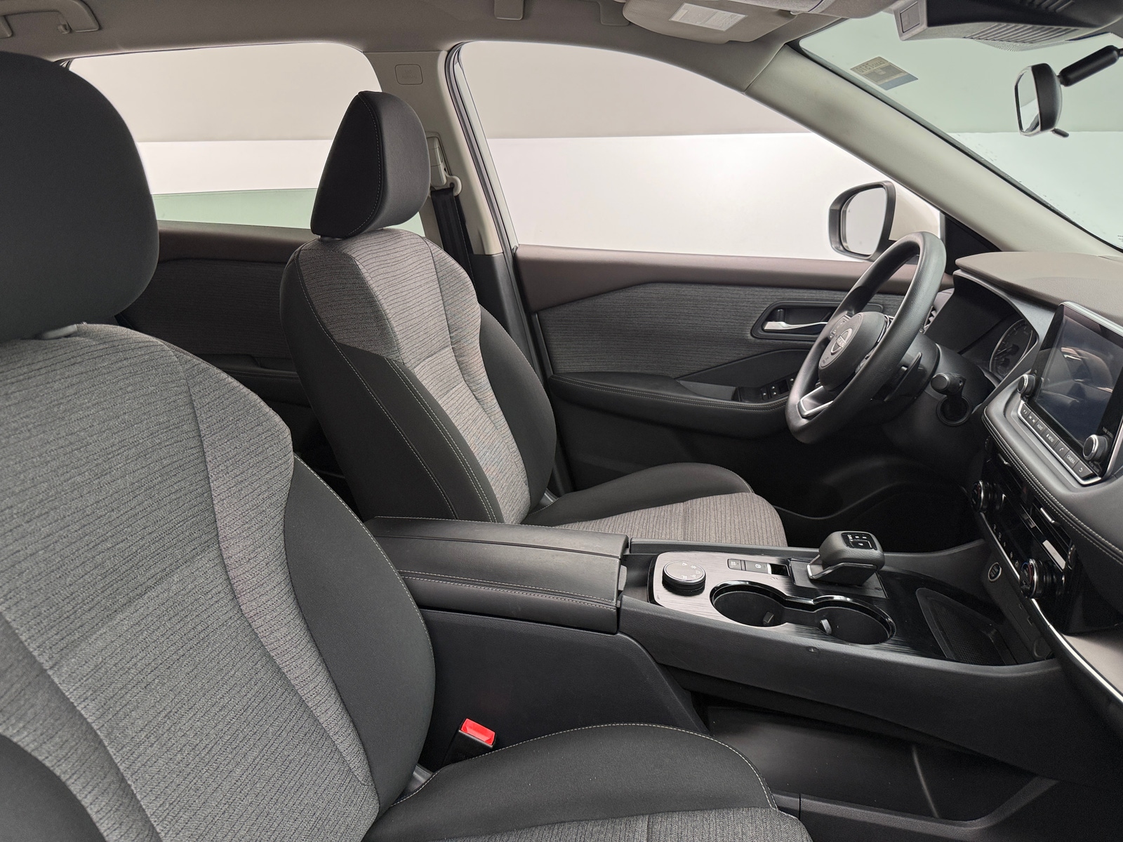 Thumbnail: 2022 Nissan Rogue - 2