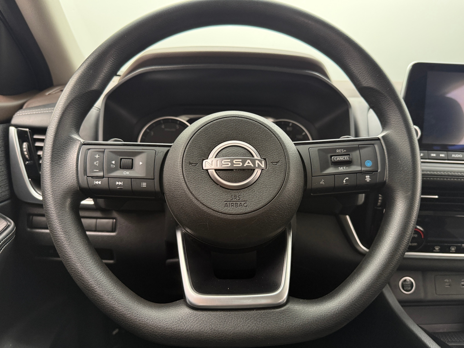 Thumbnail: 2022 Nissan Rogue - 5