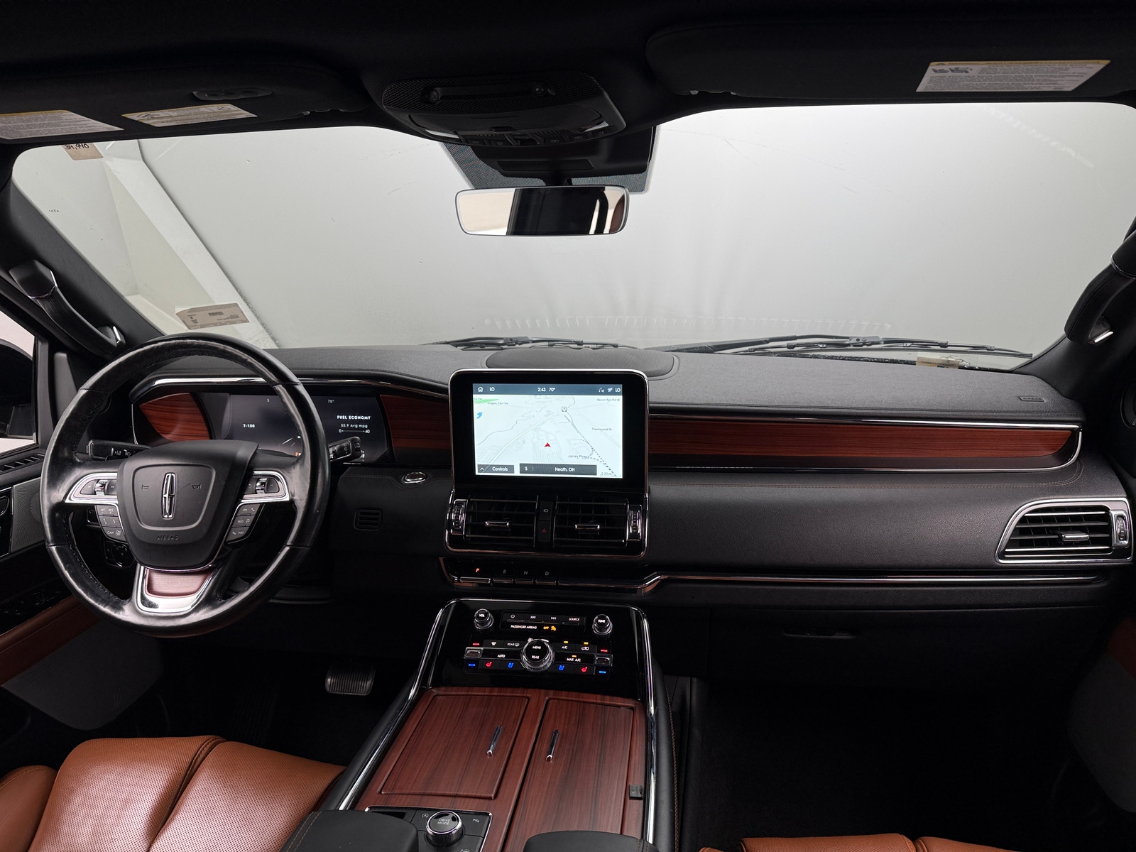 Thumbnail: 2021 Lincoln Navigator L - 2