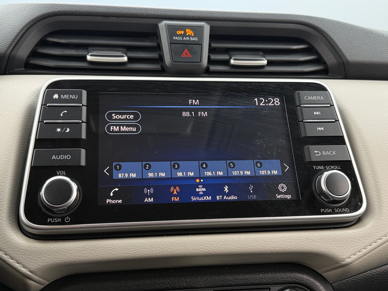 Thumbnail: 2022 Nissan Versa - 4