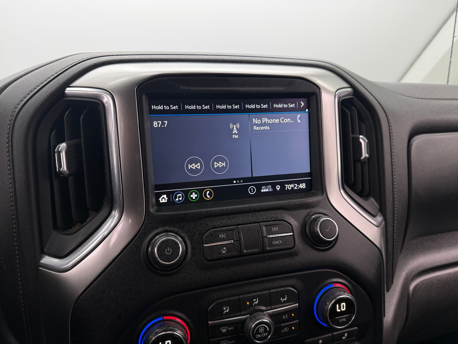 Thumbnail: 2020 Chevrolet Silverado 1500 - 4