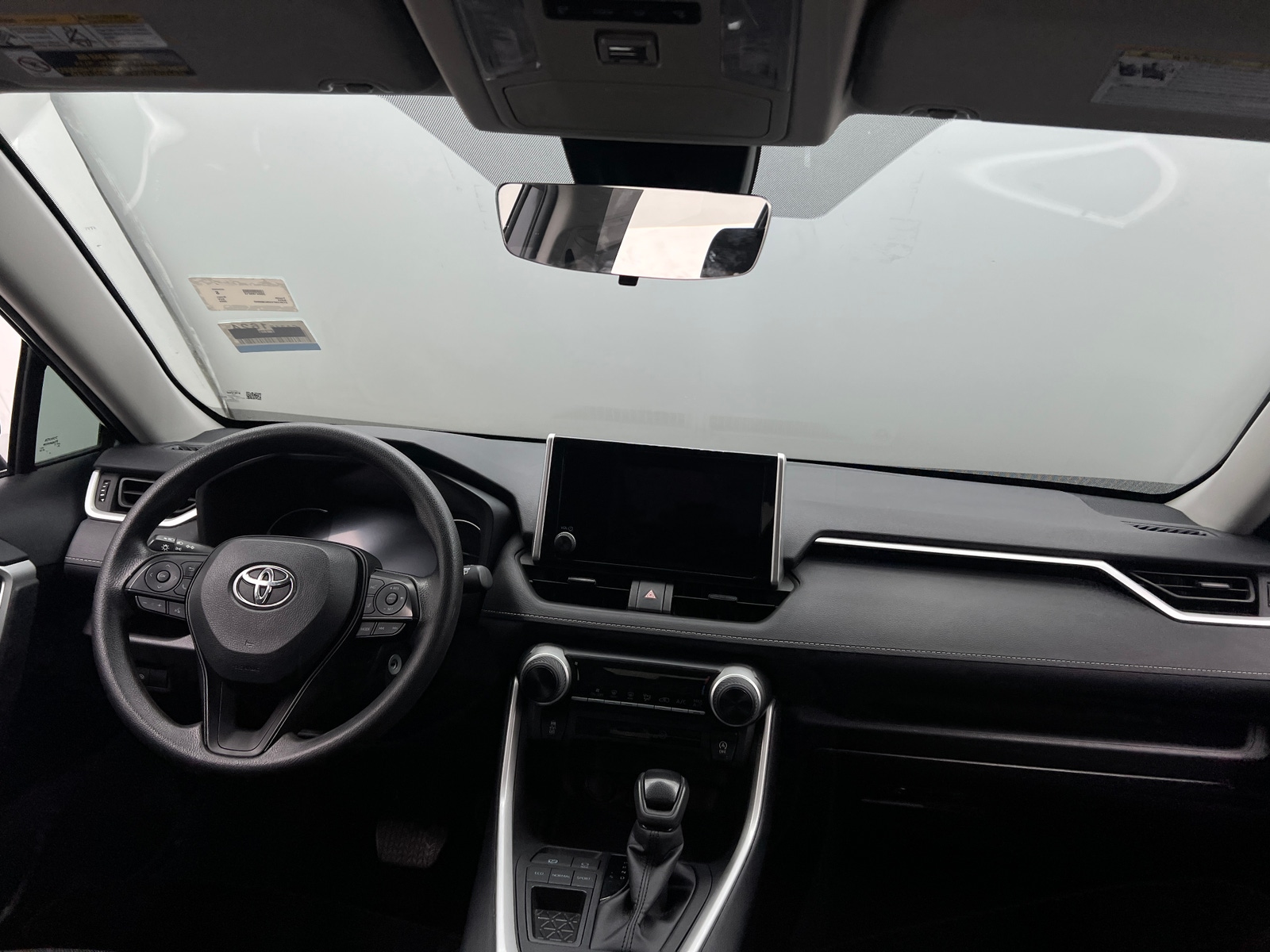 Thumbnail: 2024 Toyota RAV4 - 3