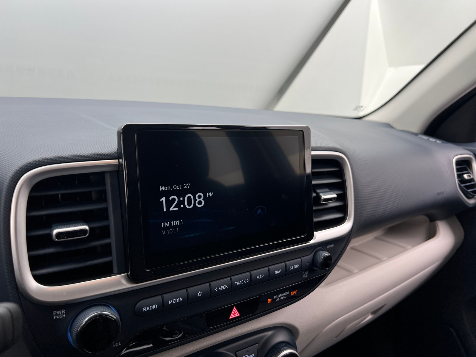 Thumbnail: 2025 Hyundai Venue - 4