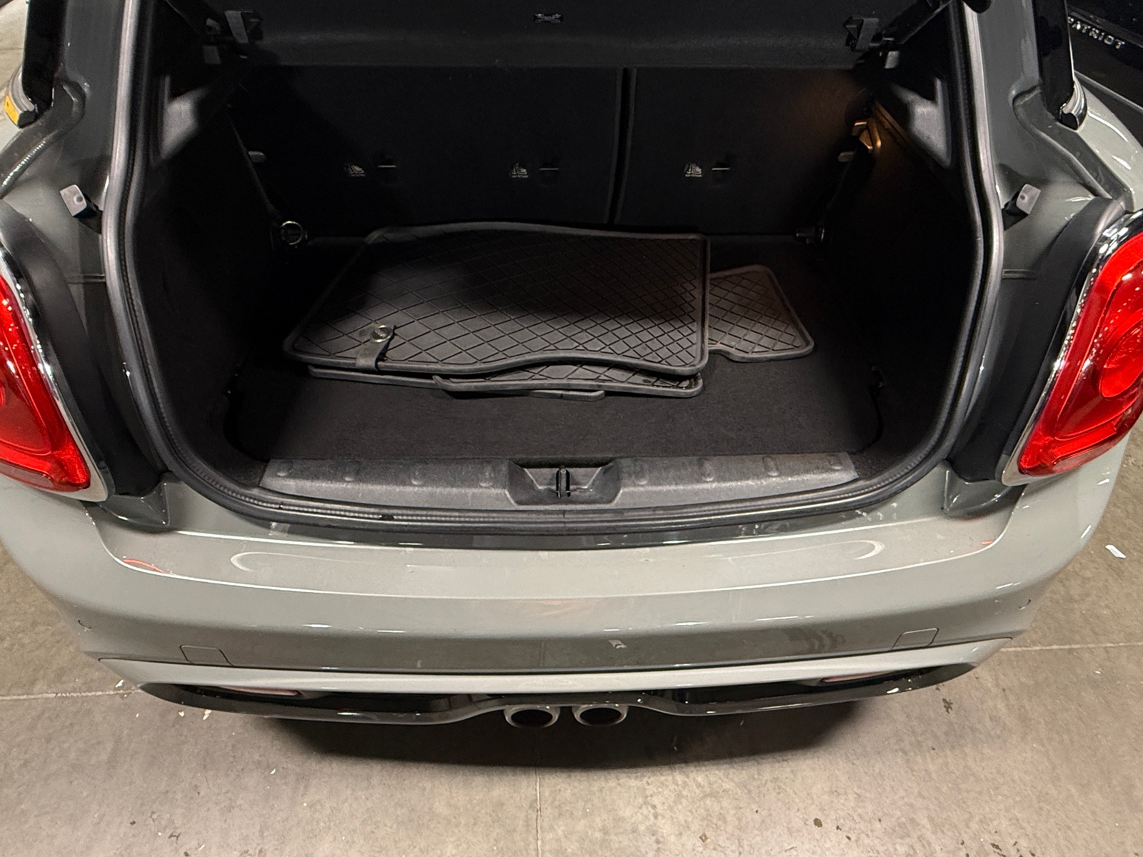 Thumbnail: 2016 MINI Cooper Hardtop - 6