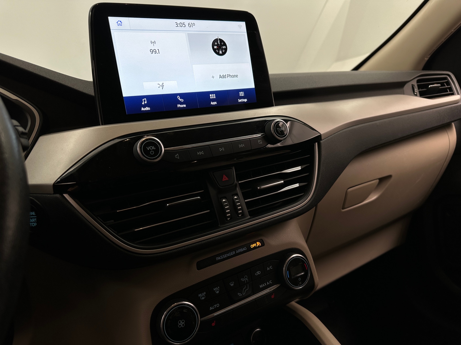 Thumbnail: 2020 Ford Escape - 4