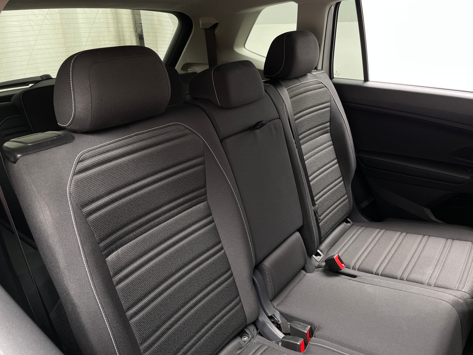 Thumbnail: 2024 Volkswagen Tiguan - 6