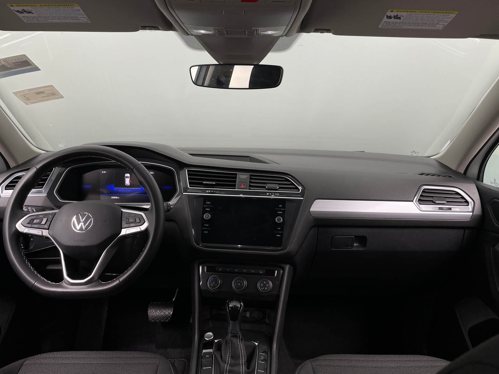 Thumbnail: 2024 Volkswagen Tiguan - 3