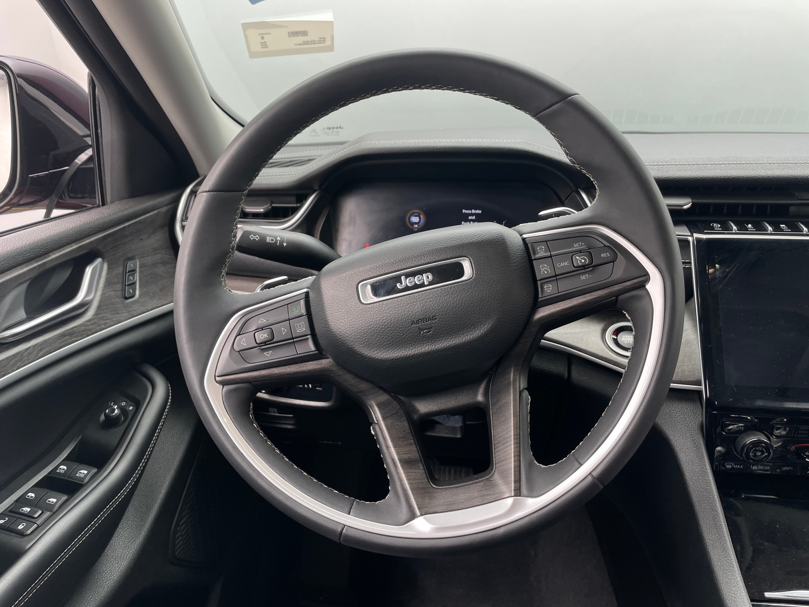 Thumbnail: 2024 Jeep Grand Cherokee - 4