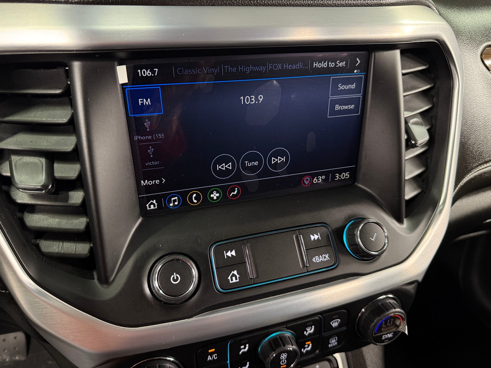 Thumbnail: 2020 GMC Acadia - 4