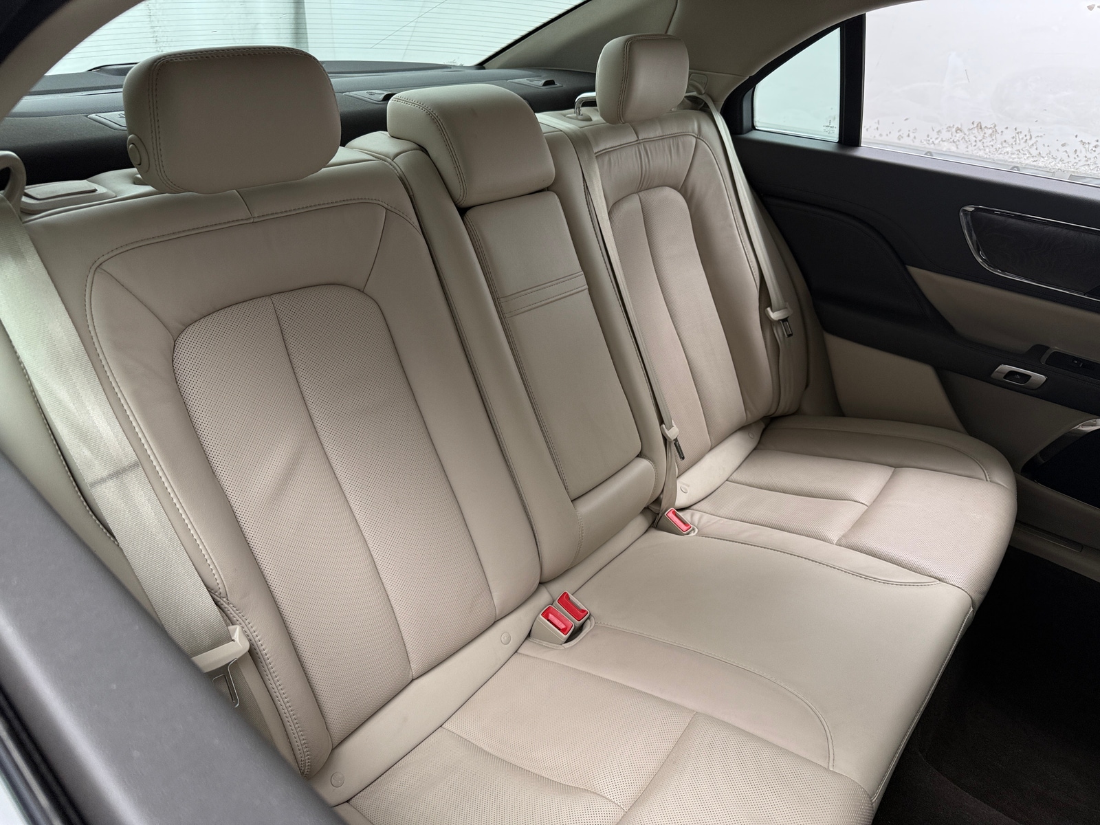 Thumbnail: 2018 Lincoln Continental - 5