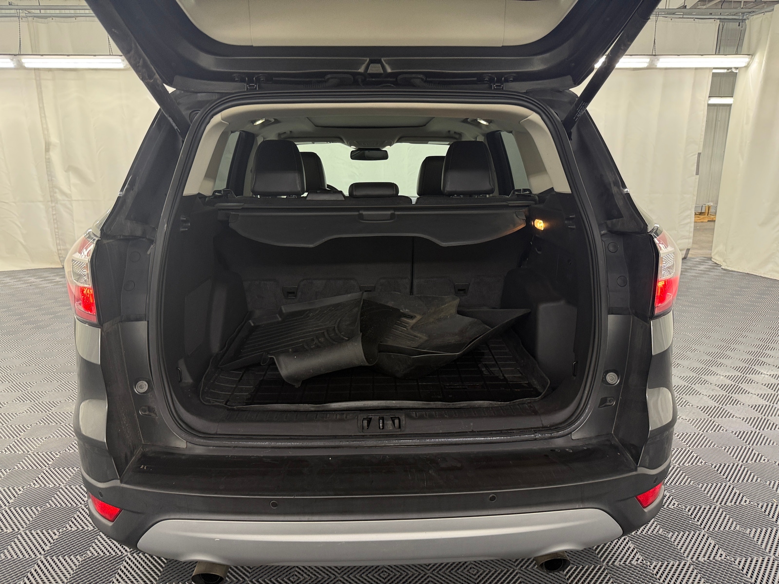 Thumbnail: 2017 Ford Escape - 6