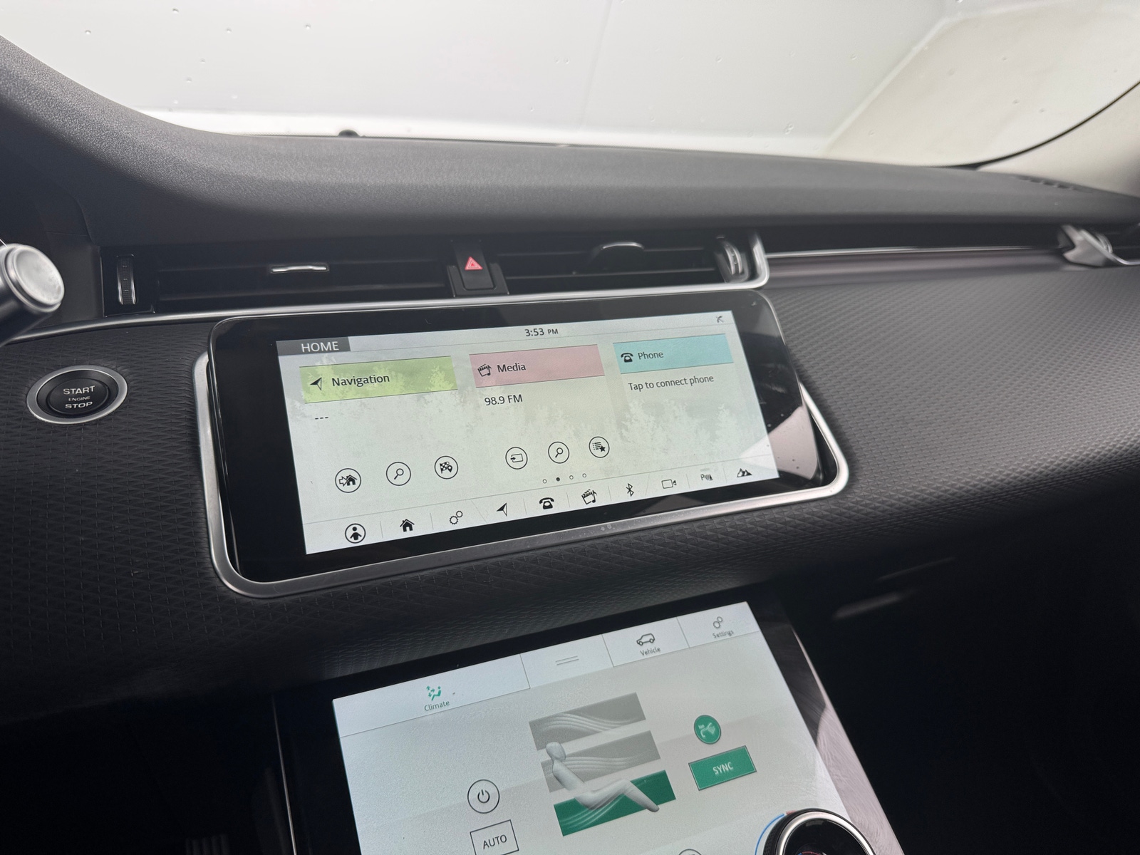 Thumbnail: 2020 Land Rover Range Rover Evoque - 3