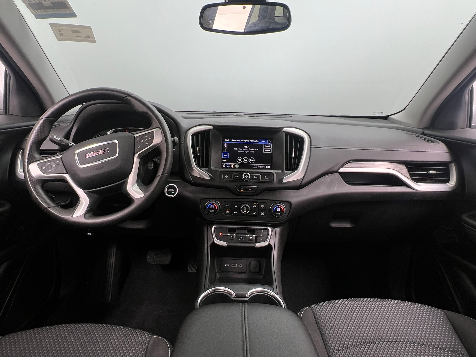 Thumbnail: 2023 GMC Terrain - 3