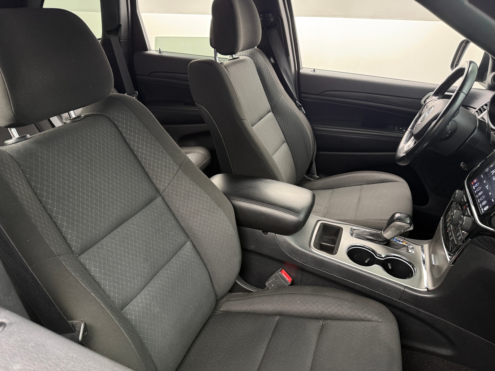 Thumbnail: 2020 Jeep Grand Cherokee - 2