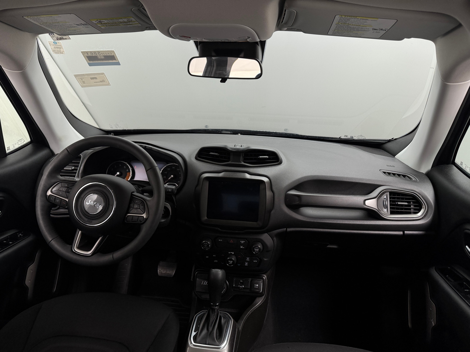 Thumbnail: 2022 Jeep Renegade - 3