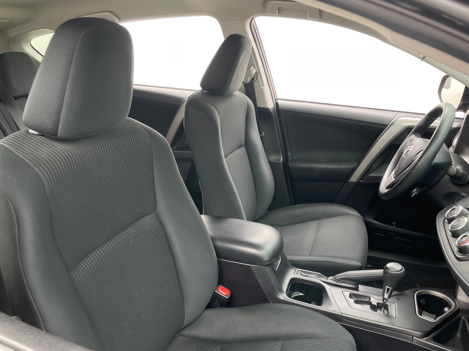 Thumbnail: 2017 Toyota RAV4 - 2