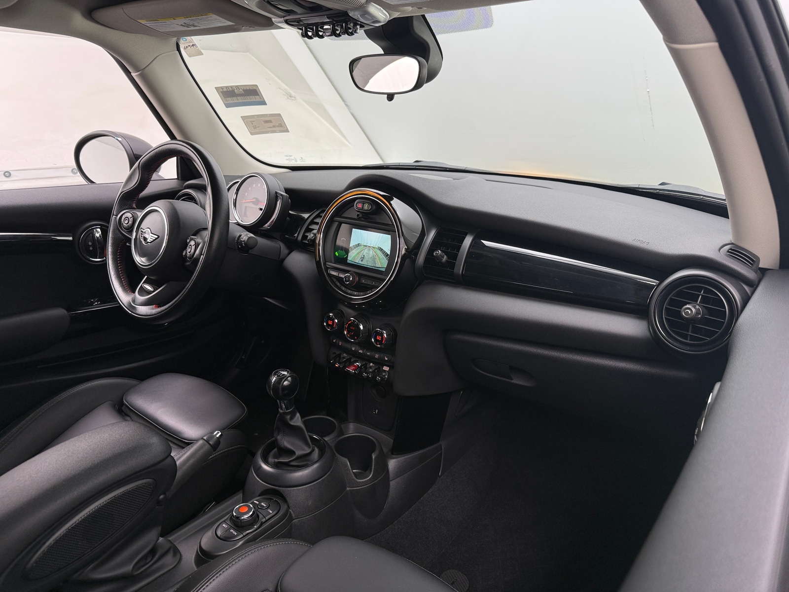 Thumbnail: 2019 MINI Cooper Hardtop - 2