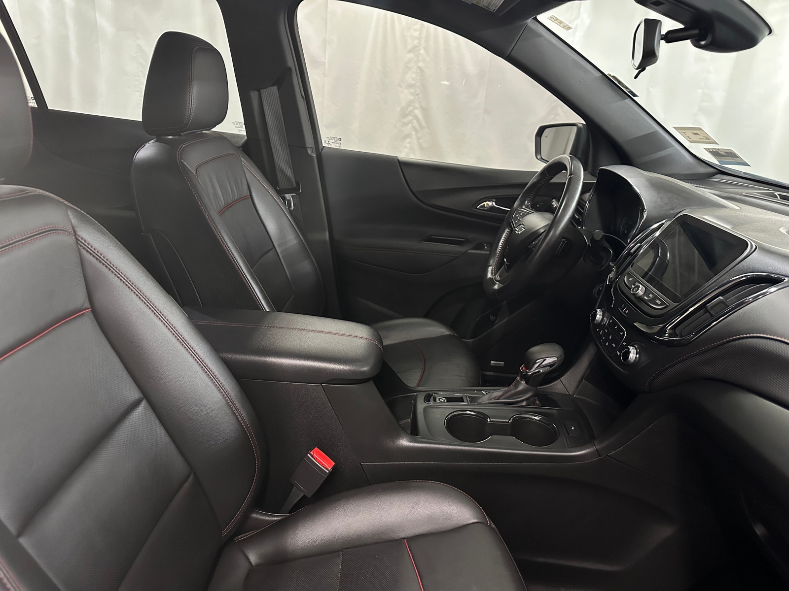 Thumbnail: 2022 Chevrolet Equinox - 2